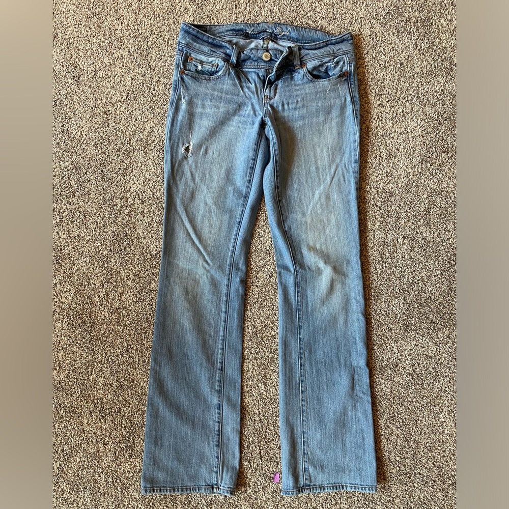 American Eagle jeans. Size 10 X-Long. Light blue color.